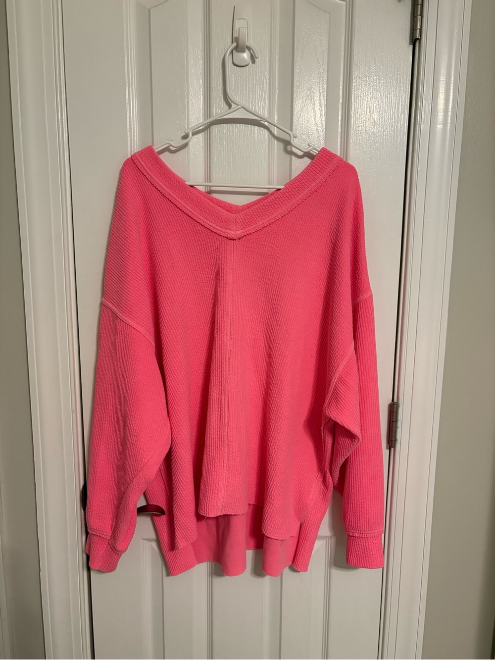 AERIE Women's Hot Pink V-Neck Oversized Sweater